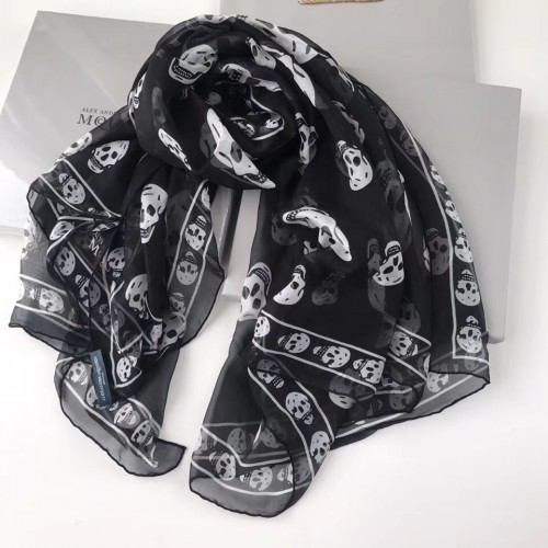 Mcqueen Scarf McQ557